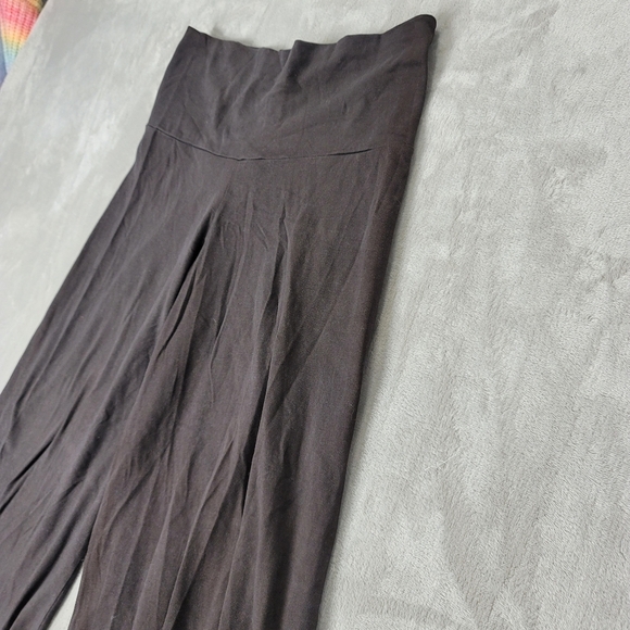 James Perse Chocolate Brown Lounge Yoga Capri Pants - Picture 2 of 8